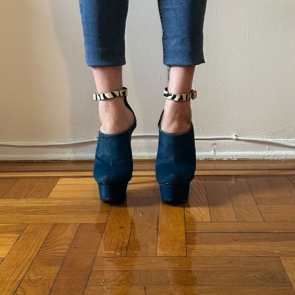 London Trash Wynne Blue and Zebra Print Mule High Heel Platform Ankle Strap 11us - Picture 3 of 8